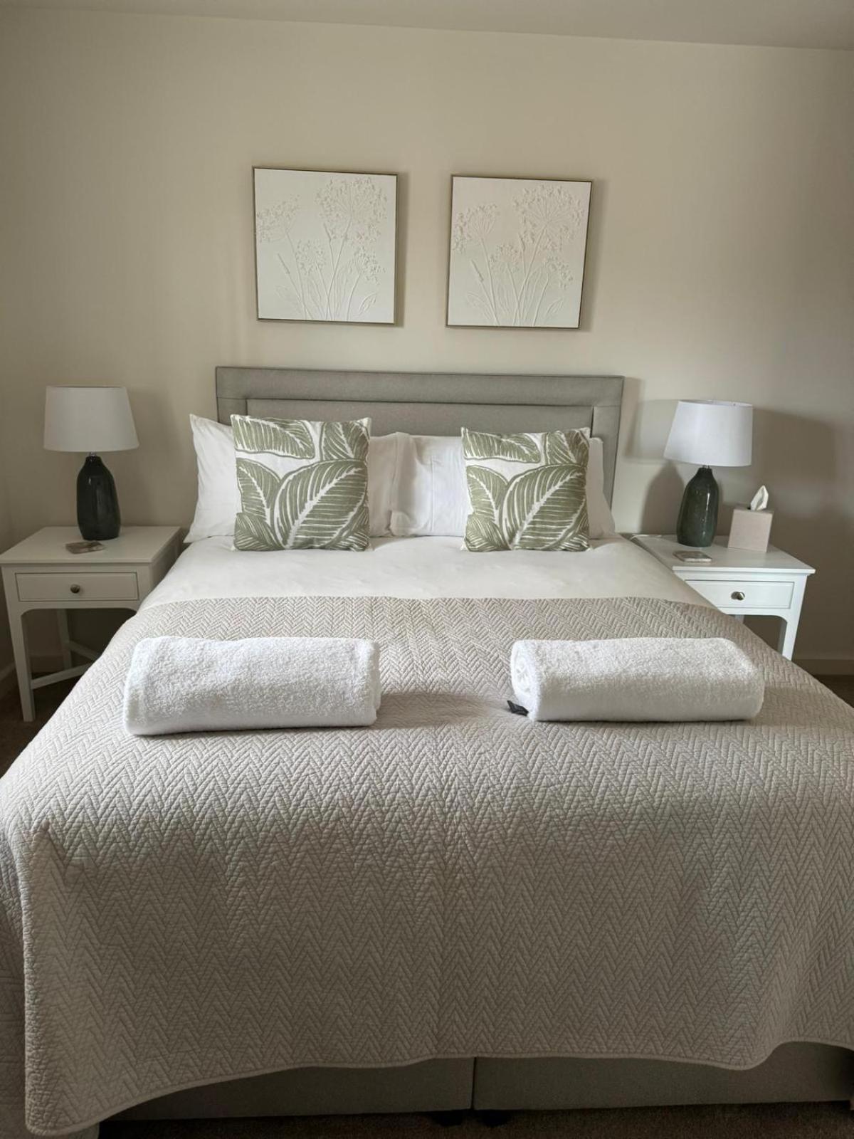 Chew View Luxury Apartment كينشام المظهر الخارجي الصورة