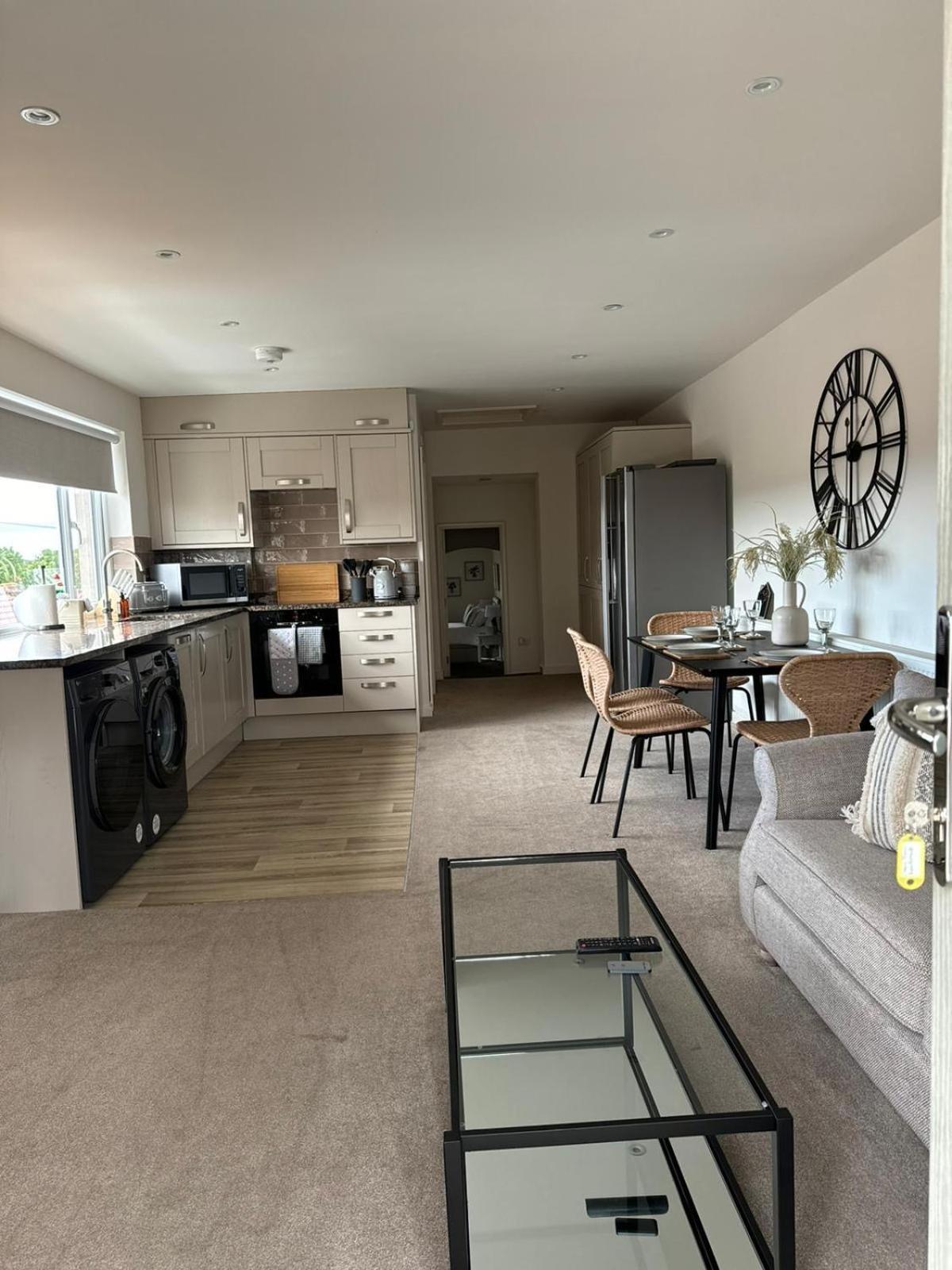 Chew View Luxury Apartment كينشام المظهر الخارجي الصورة